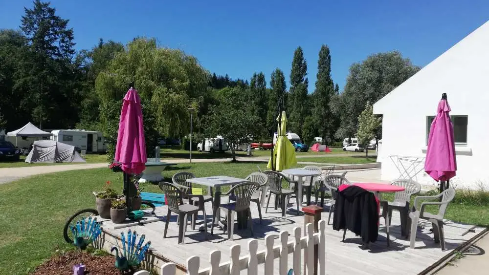 Camping du Pont D'Oust - Peillac Morbihan