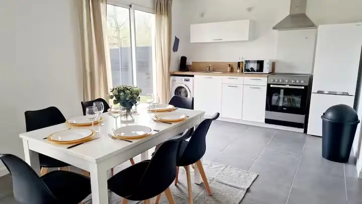 Chez_Elodie_salle_a_manger_2