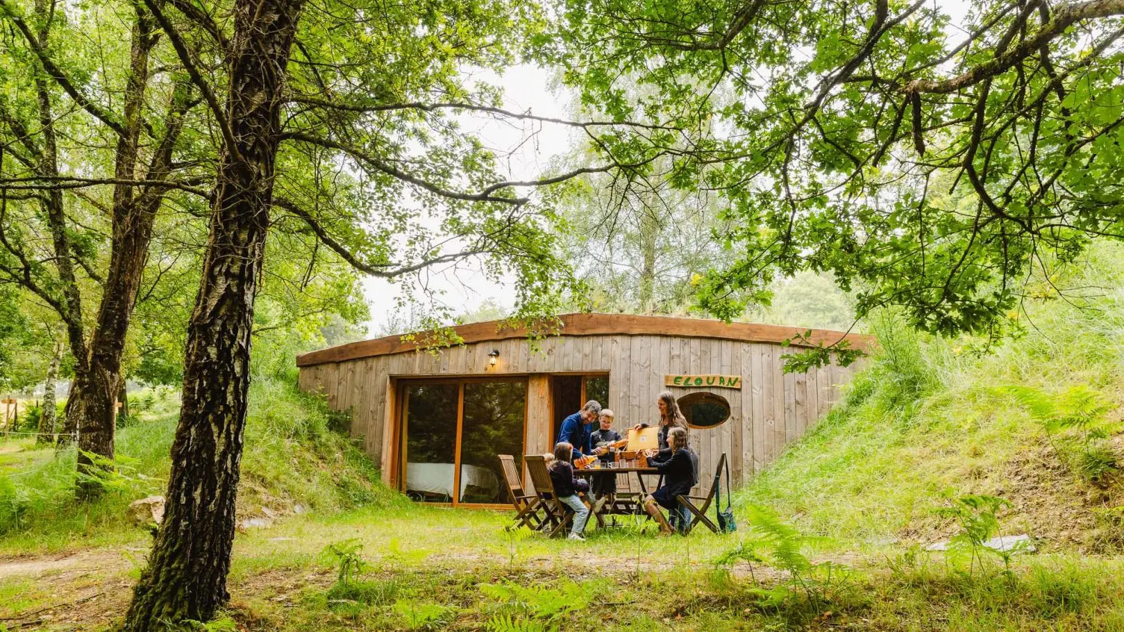 Hébergement insolite Koadou_Cabane Elouan_extérieur_Pluméliau-Bieuzy