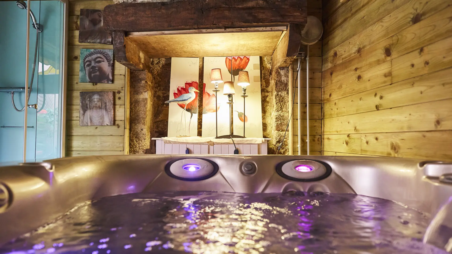 Hôtel Auberge du Cheval Blanc Baud Vallée du Blavet_bains à remous@A.Lamoureux