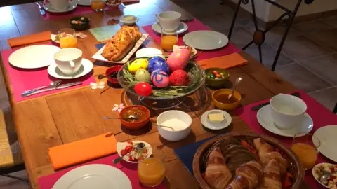petit dejeuner chambre d'hôtes Le clos st aubin à Carnac