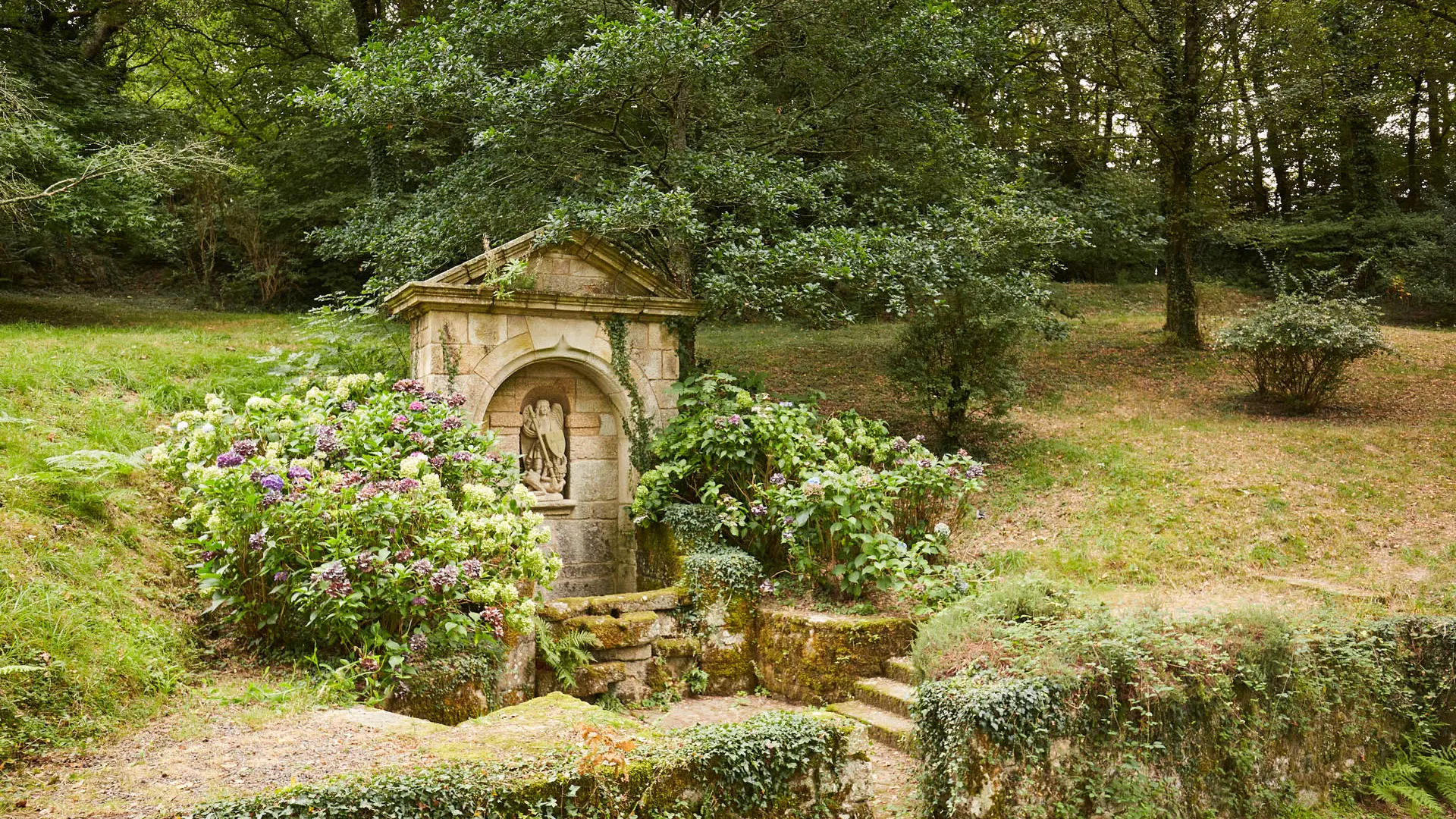 Jardins_Vénus de Quinipily_statue_Baud_Vallée du Blavet (9)