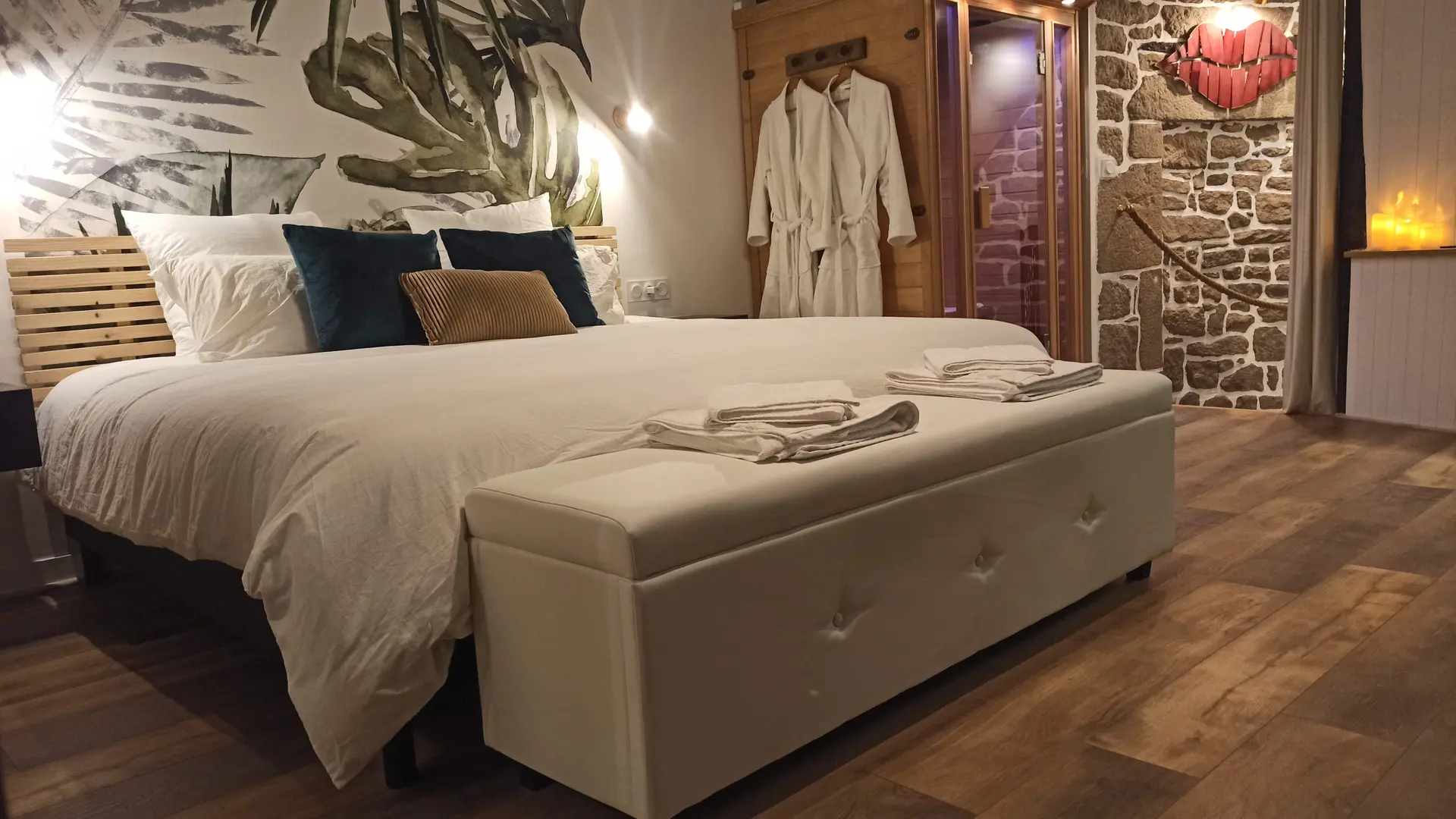 Lit king size et sauna infrarouge