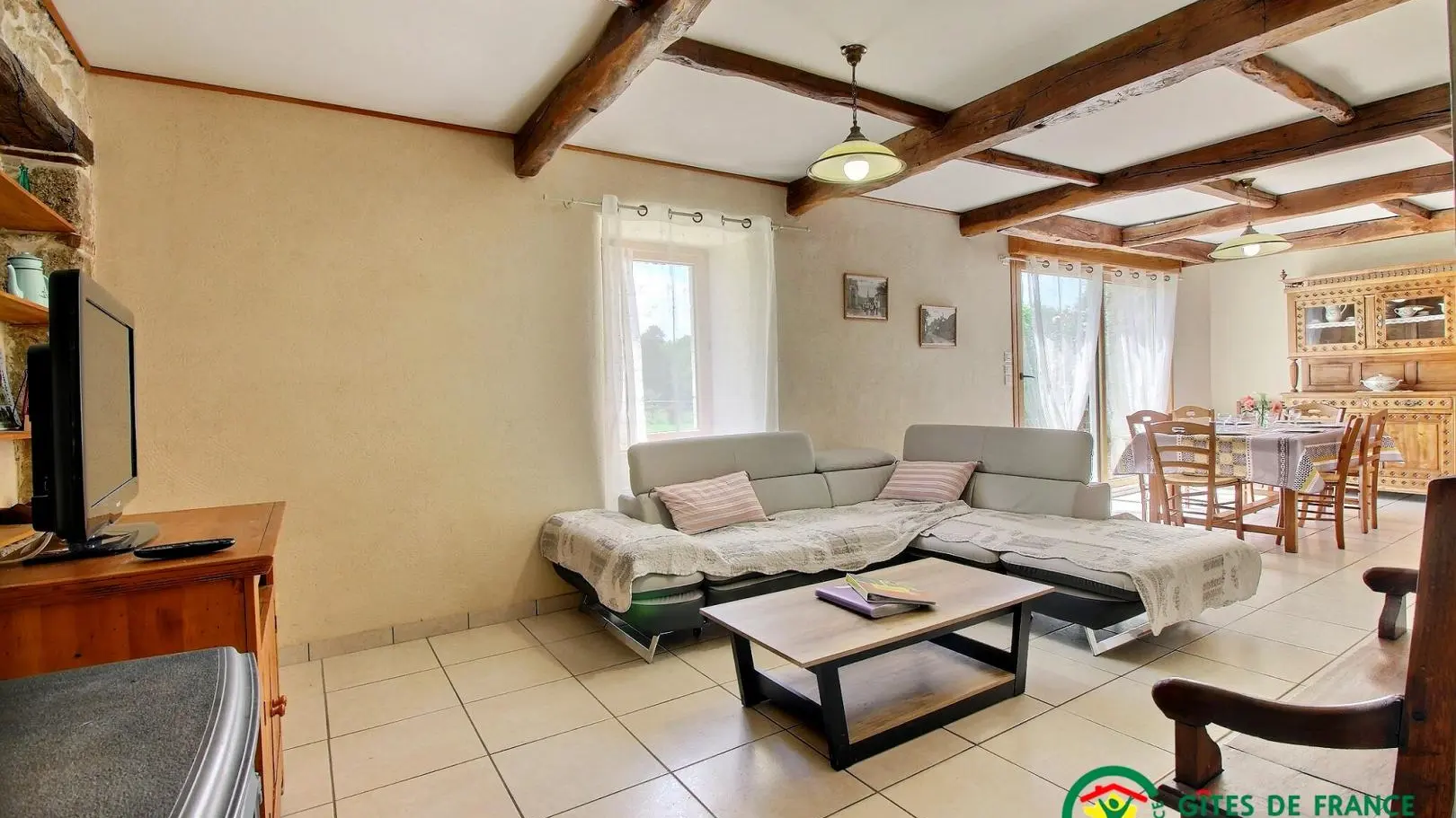 Location vacances_Gîte de Coët Kerven_salon_Melrand_Vallée du Blavet©Gîtes de France Morbihan