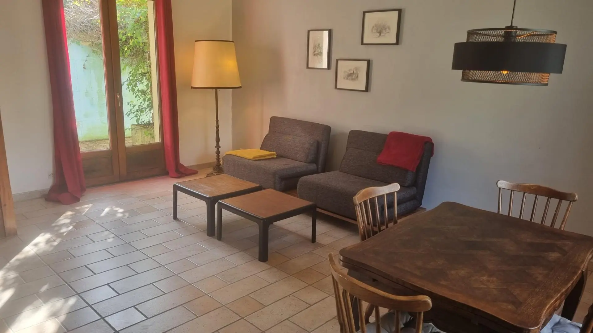 Location vacances_Gîtes du Rhun_Fuschia_séjour_Pluméliau-Bieuzy©Gîtes de France Morbihan