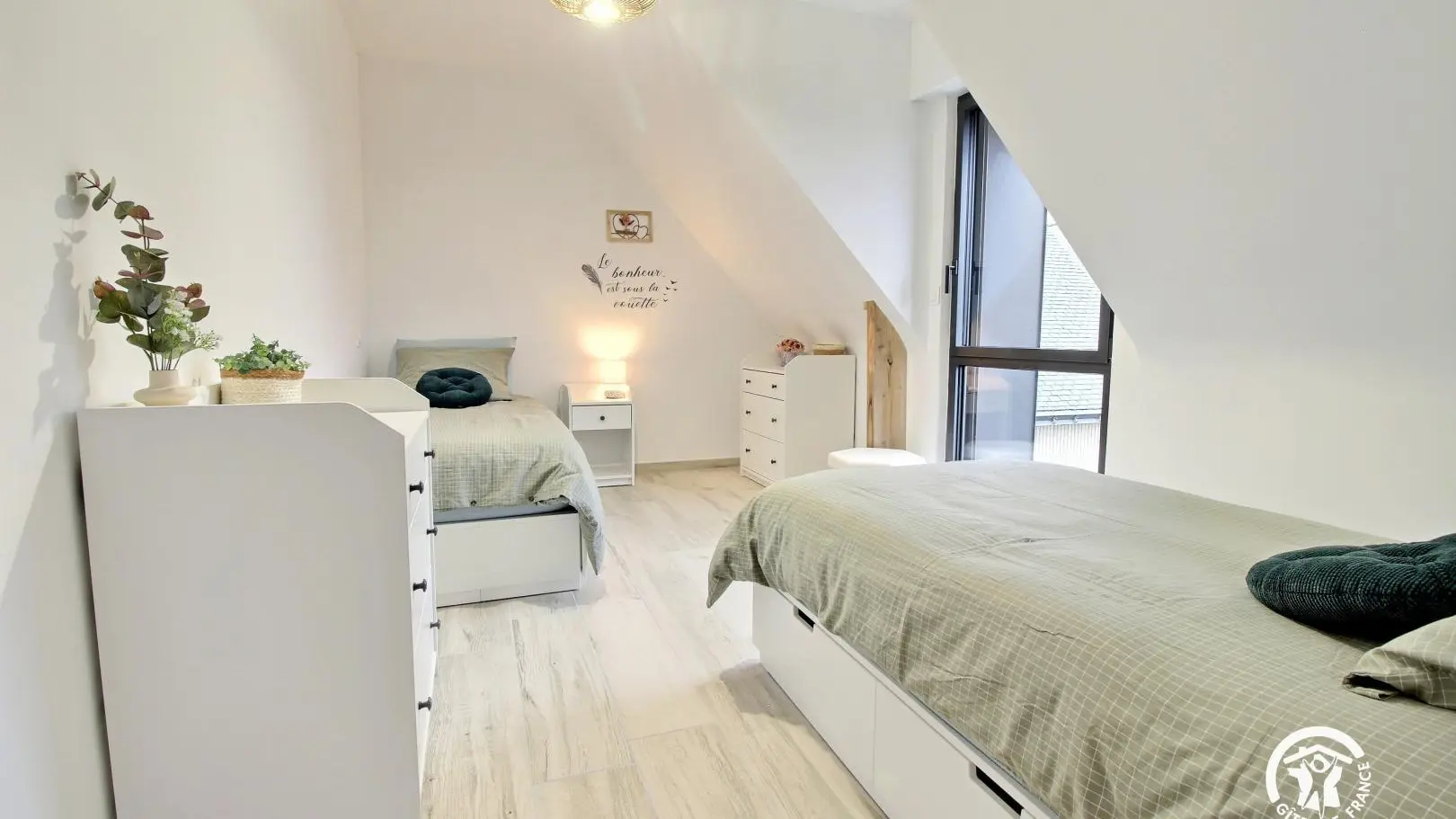Location vacances_Maisons de l'If_l'Escapade_chambre3_Pluméliau-Bieuzy©GDF56