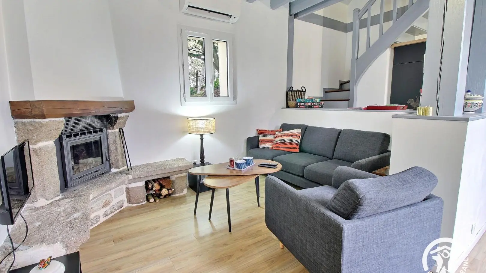 Location vacances_gîte Maison du Garde_salon_Pluméliau-Bieuzy©Gîtes de France