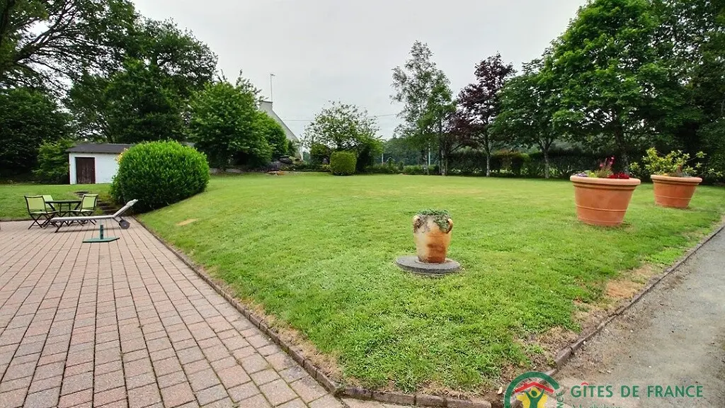 Location vacances_gîte ty Arthur_jardin_La Chapelle-Neuve_Vallée du Blavet©Gîtes de France Morbihan