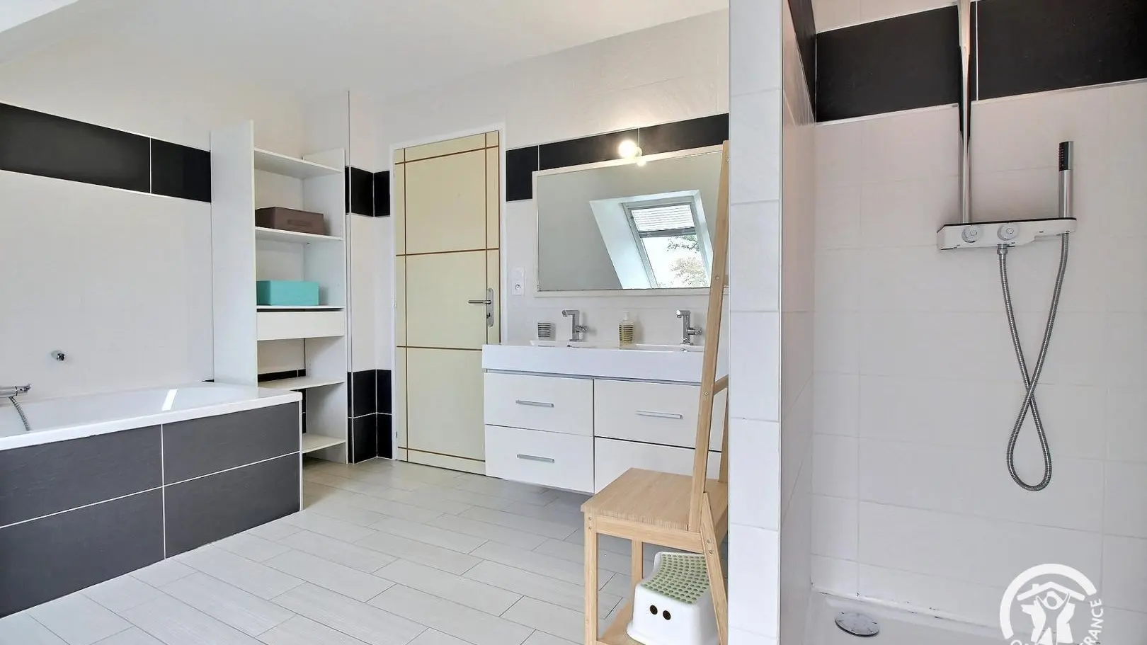 Location vacances_gîte ty Kousket_salle de bain douche_Baud_Vallée du Blavet©Gîtes de France Morbihan