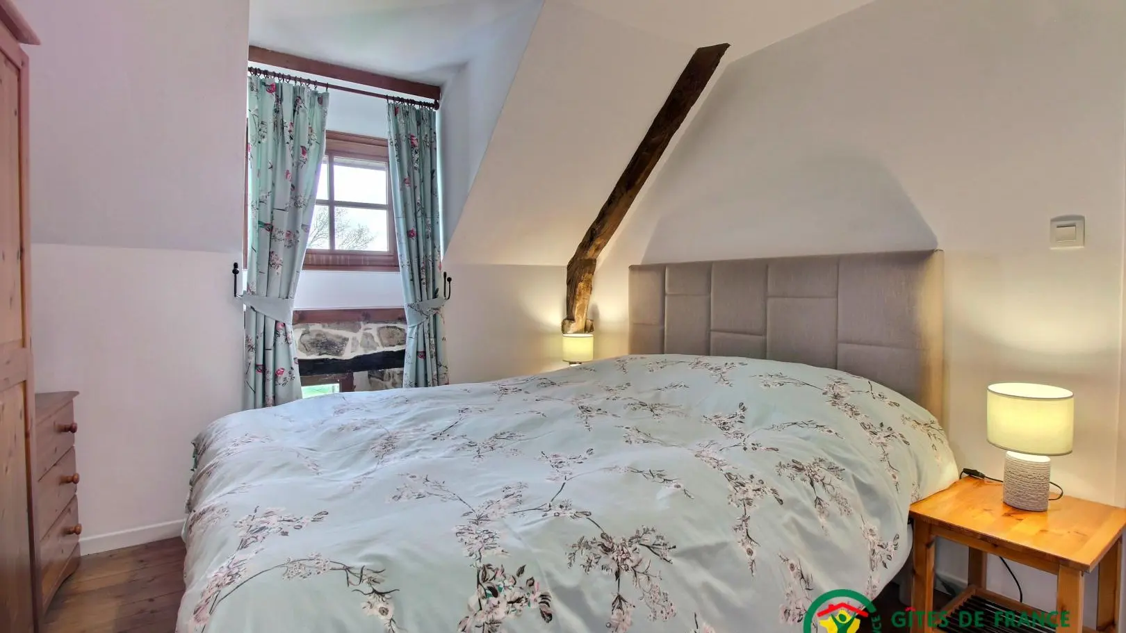 Location vacances_gîtes de Kerabellec_Alouette_chambre2_Baud_Vallée du Blavet©Gîtes de France