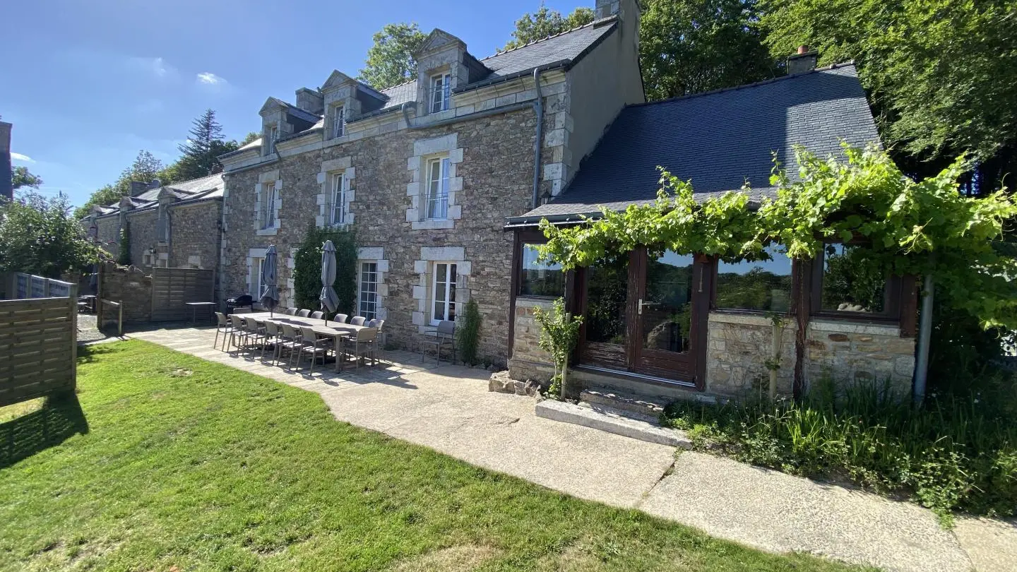 Location_Domaine de Lann Kerhuerh_Hortensia_façade_La Chapelle-Neuve©Gîtes de France Morbihan