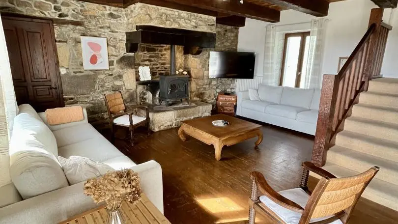 Location_Domaine de Lann Kerhuerh_Hortensia_salon_La Chapelle-Neuve©Gîtes de France Morbihan