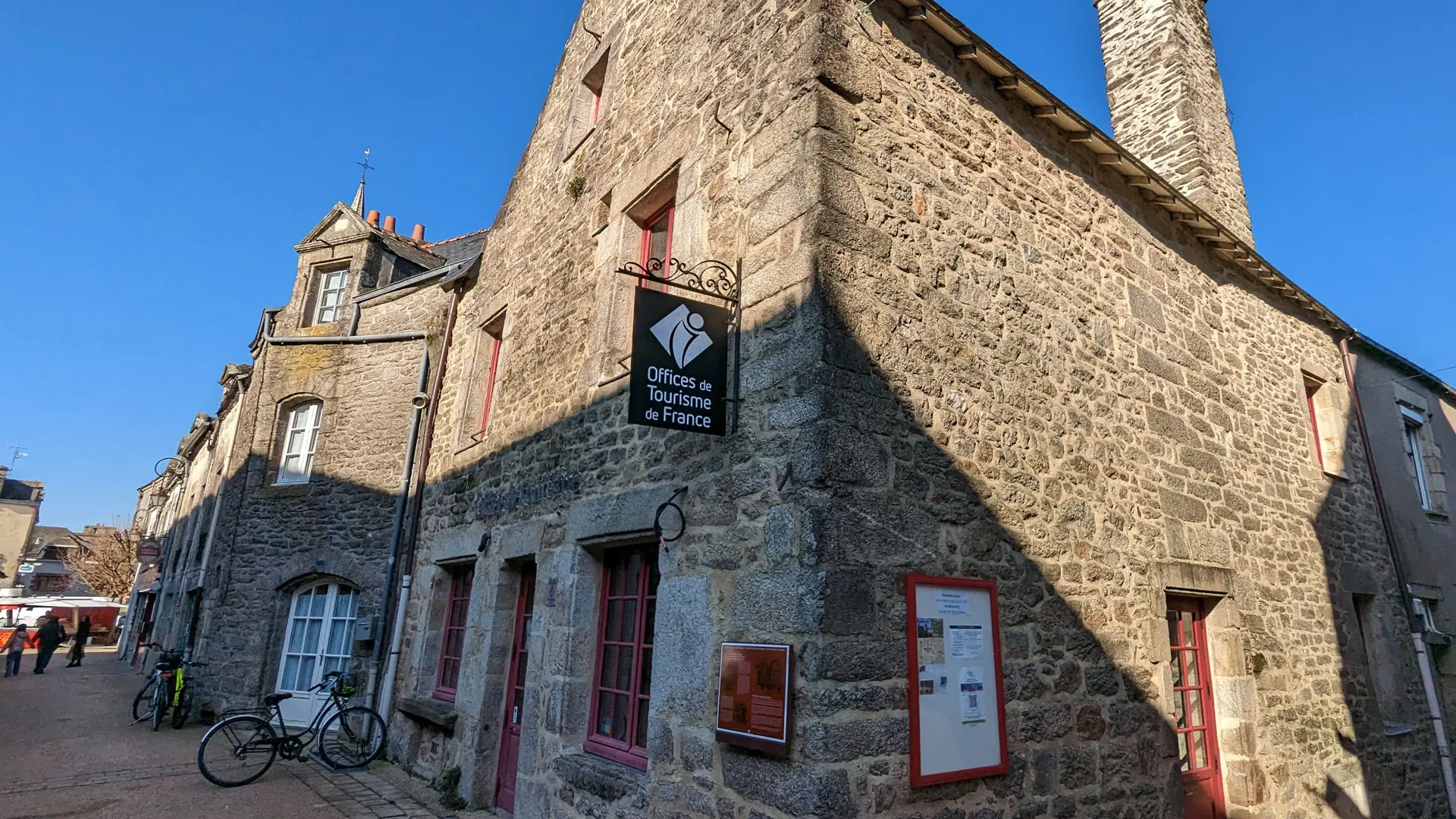 Office de Tourisme Questembert ©Rochefort-en-Terre Tourisme (web)