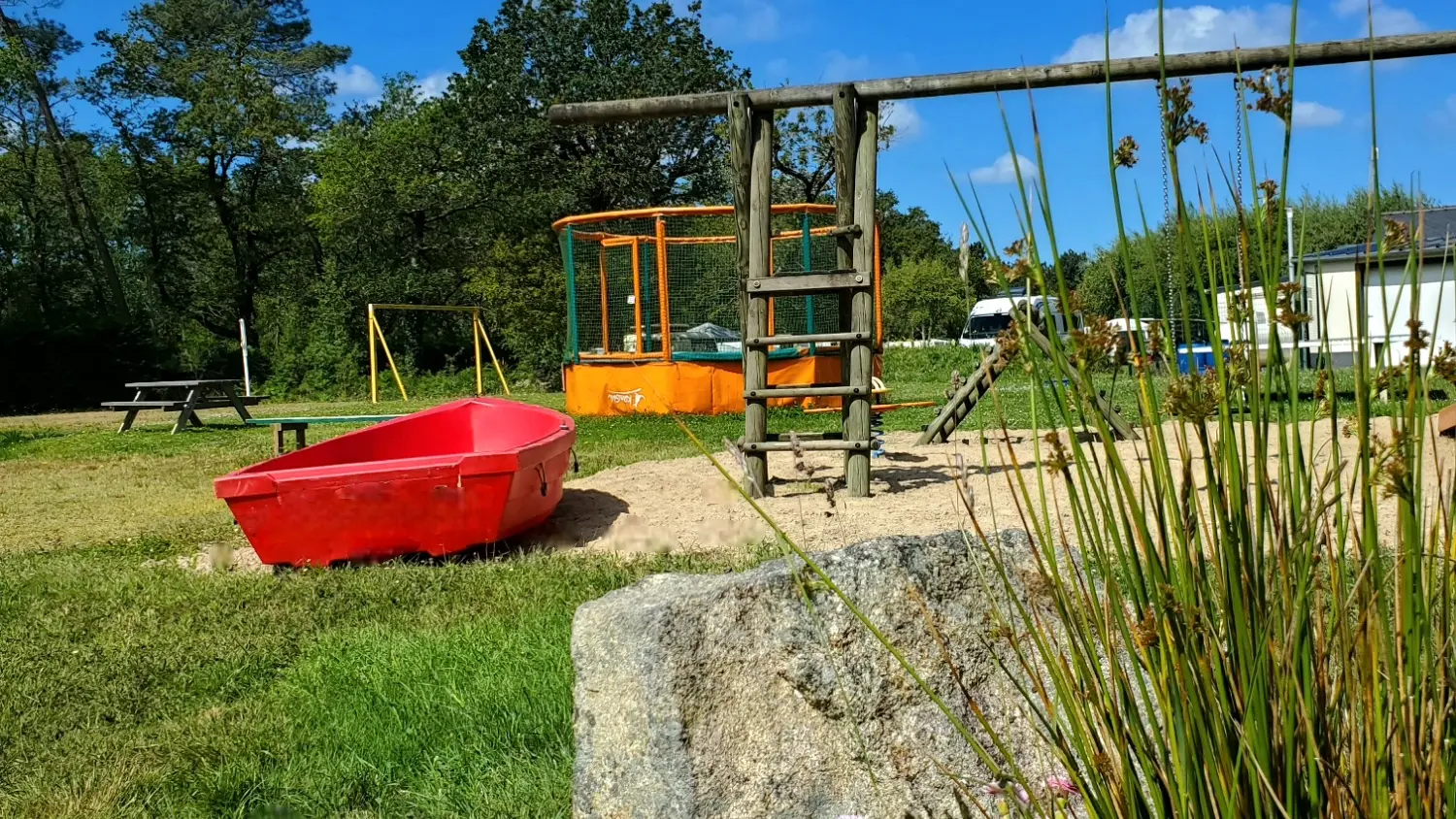 Belz Camping Naturiste CNBS la Pinède Espace Jeux