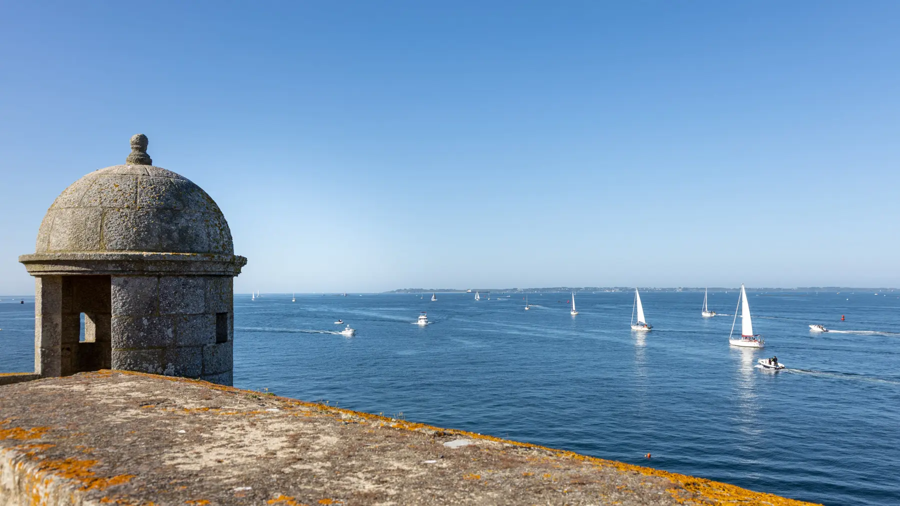 Port-Louis_MnM_vue(c)RomainOsi