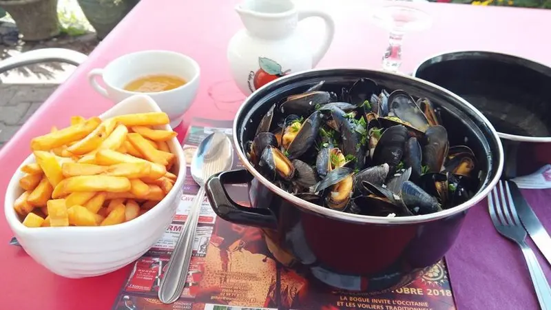 Restaurant-creperie-Chez-Bernard-La-Ruaudaie---moules