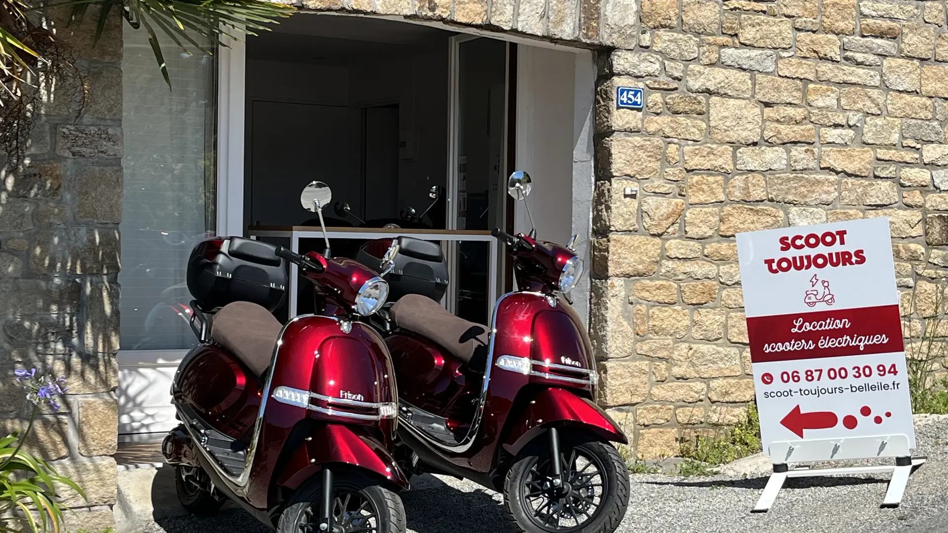 Sauzon_Scoot Toujours_Agence_1842