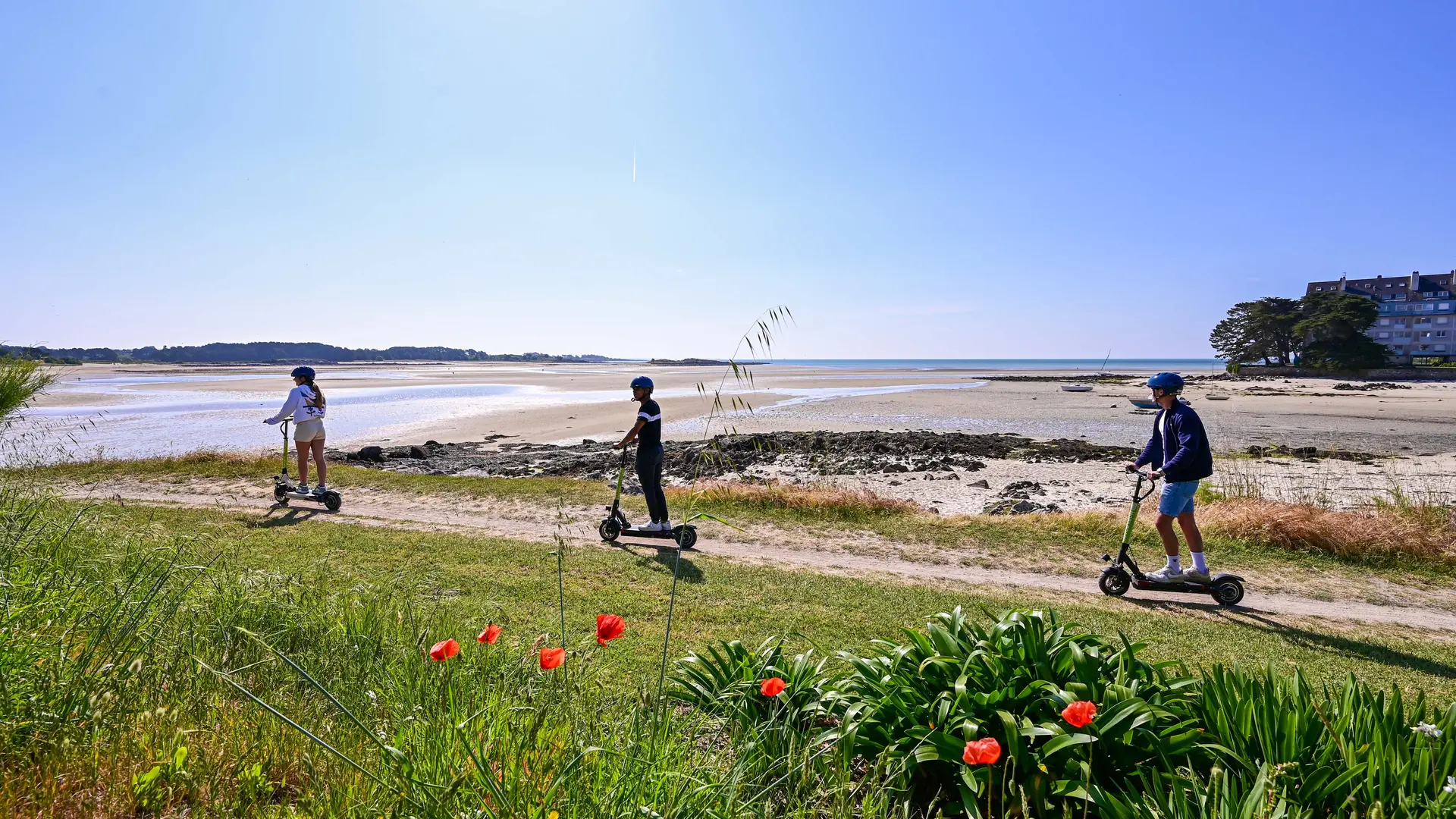 Trottinette-électrique-plage-Morbihan