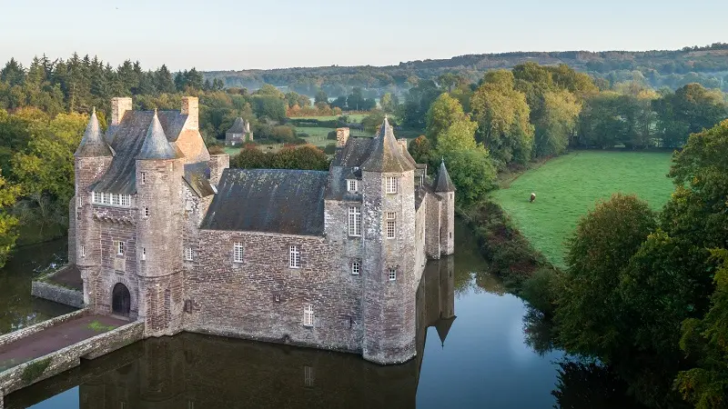 Chateau de Trécesson - vue aérienne - Campénéac - Brocéliande - Bretagne