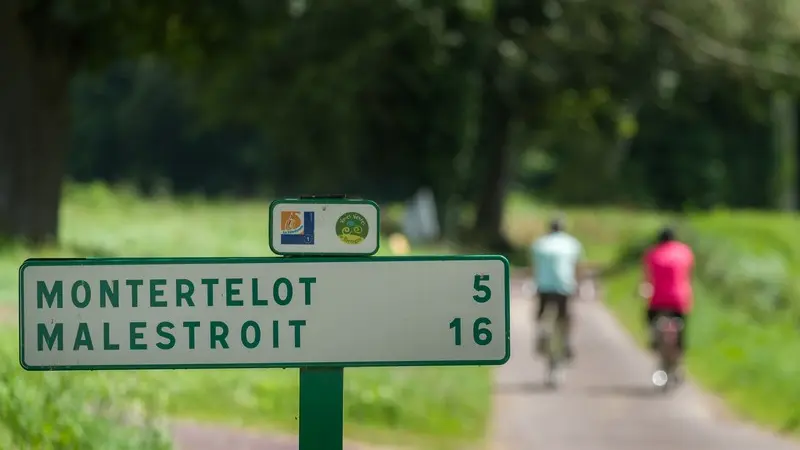 A vélo sur le Canal