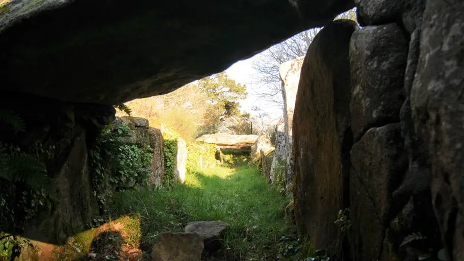 Allée couverte de Mané Roullarde La Trinité sur Mer - Morbihan Bretagne sud (2)