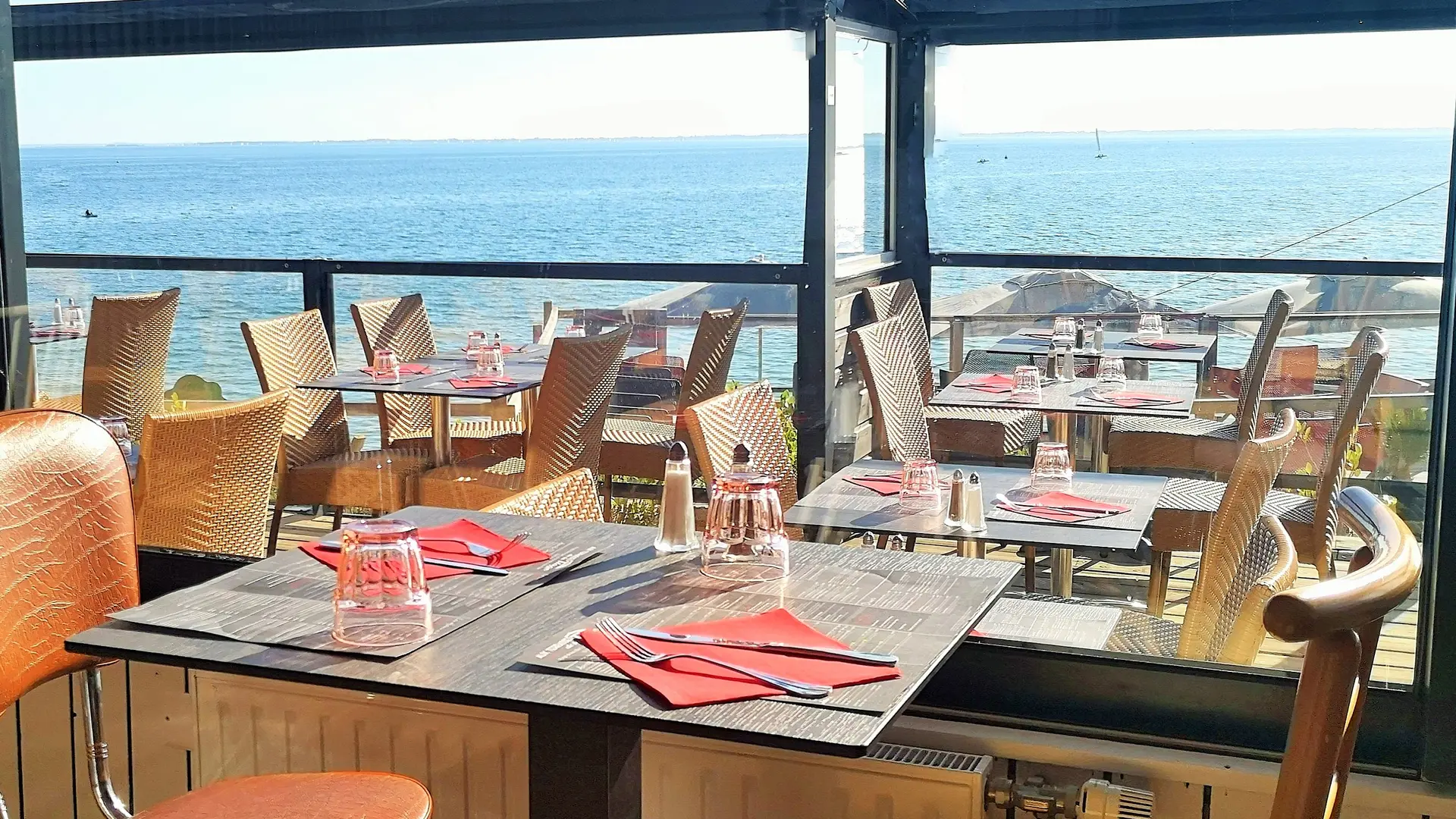 aux-terrasses-de-la-plage-kervillen-la-trinite-sur-mer-restaurant-bar-(6)