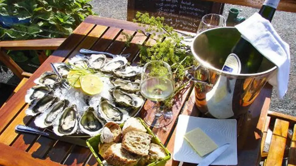 Assiette-Huitres-Le-Ptit-Zeph-Port-Navalo-Arzon-Presqu'île-de-Rhuys-Golfe-du-Morbihan-Bretagne sud