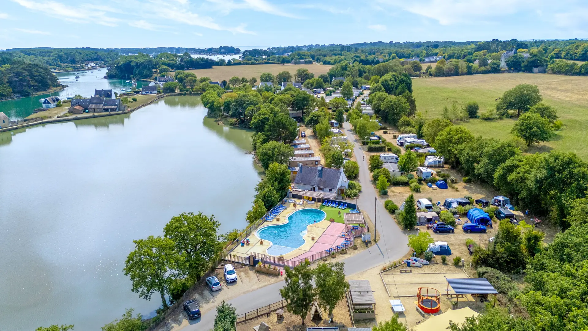 camping-le-lac-carnac-vue-aerienne