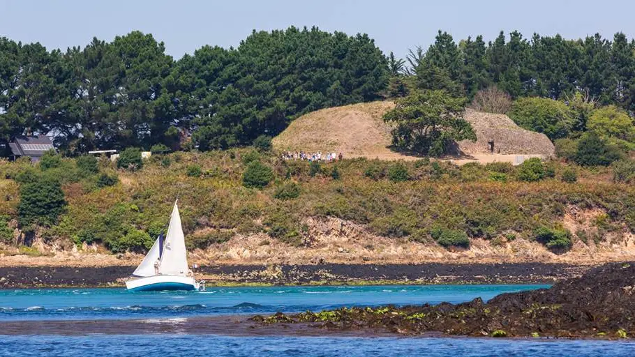 Cairn-Gavrinis-Larmor-Baden-Golfe-du-Morbihan-Bretagne sud