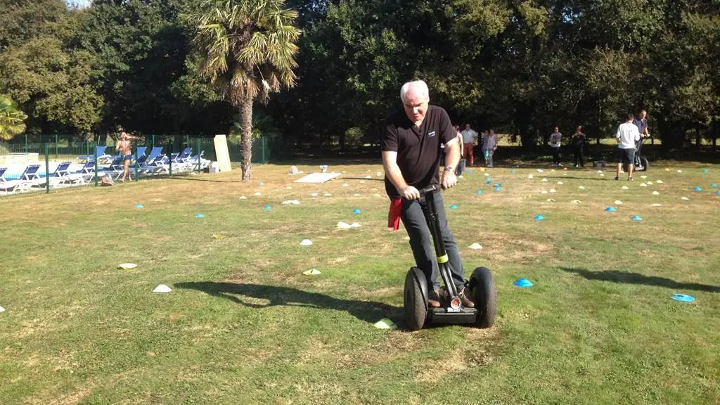 Engagez vos collaborateurs sur un challenge en Segway avec Mobilboard Carnac