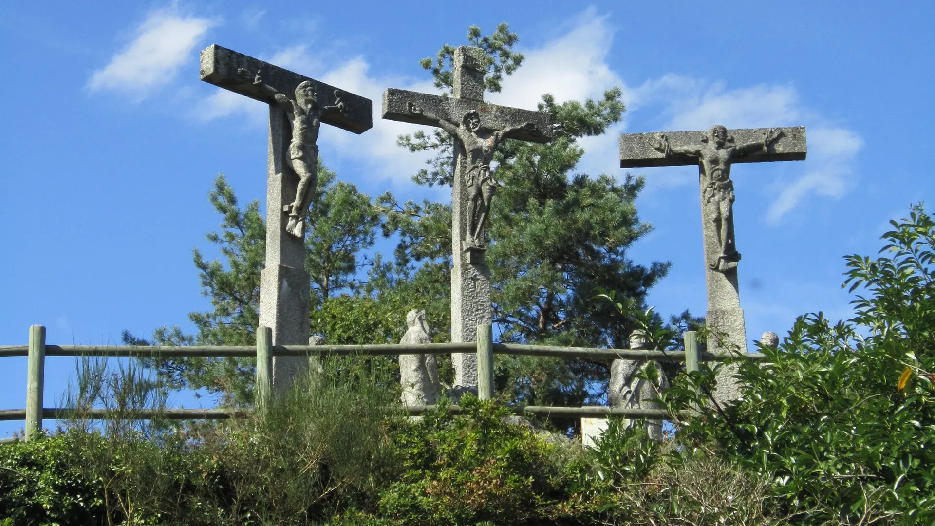 chemin de croix de Callac visite 22 aout 201©F.Baslé (18) horizon