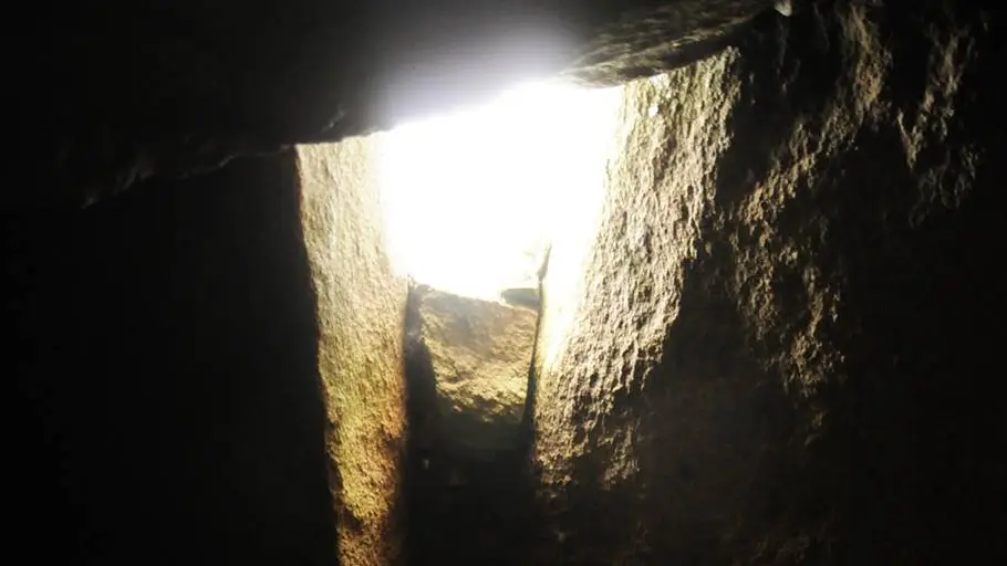 Dolmen des Pierres Plates Locmariaquer (1) - Morbihan Bretagne Sud