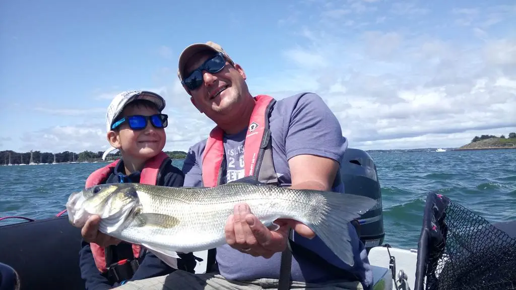 Sortie pêche en famille en bateau guidée par Mickaël RIO dans le Golfe du Morbihan !