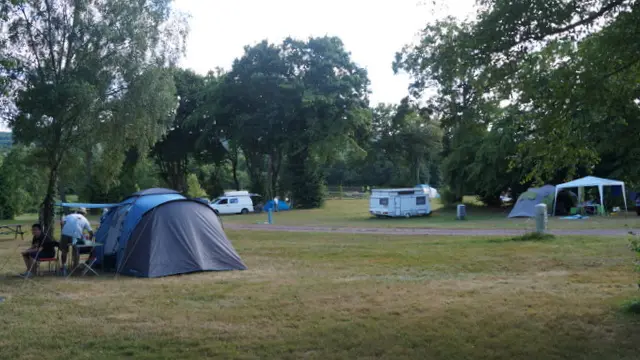 Camping Le Val aux Fées