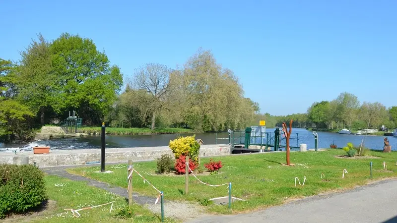 Gîte - bord - Oust - Montertelot - Ploërmel - Brocéliande - Morbihan