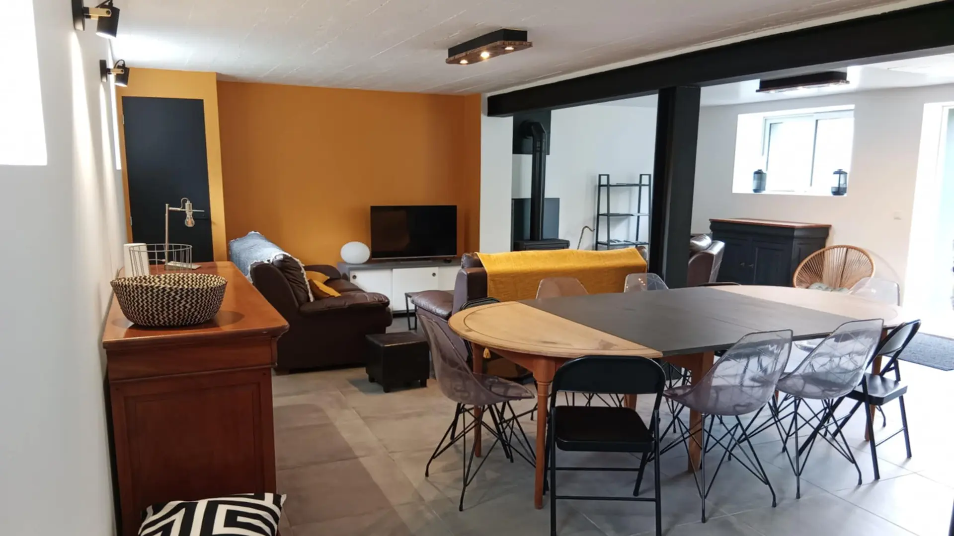 ea5eef41-2fe7-4263-8830-8fc008c7163c