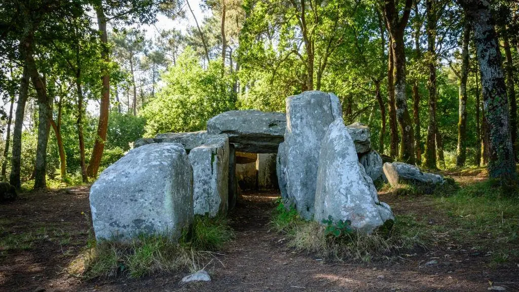 Dolmendemanecroch-ERDEVEN-MorbihanBretagneSud