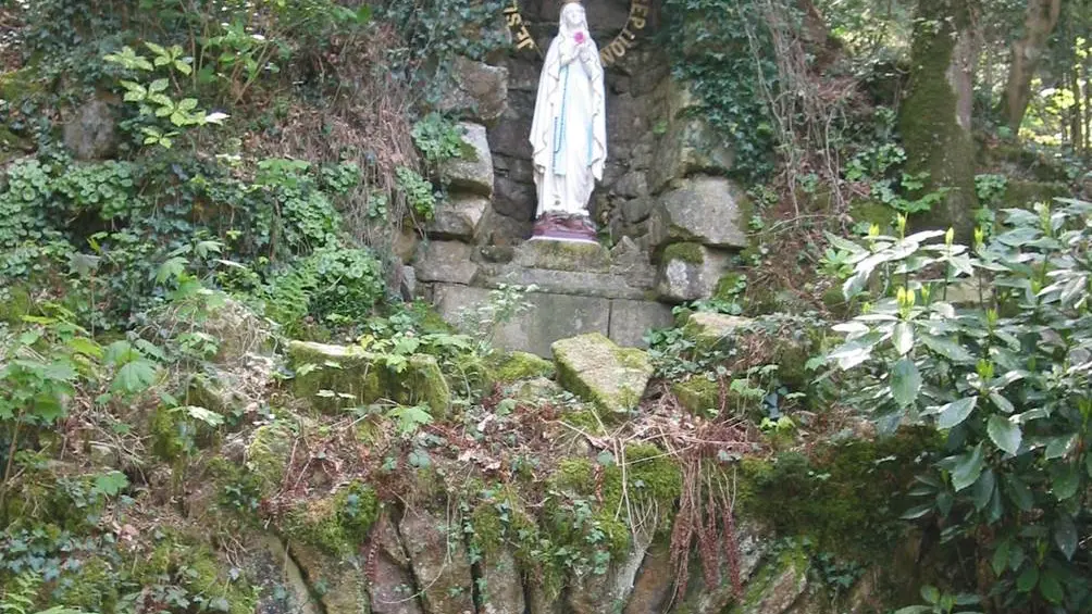 grotte-ND-Lourdes-Le-Saint-pays-roi-Morvan-Morbihan-Bretagne-Sud