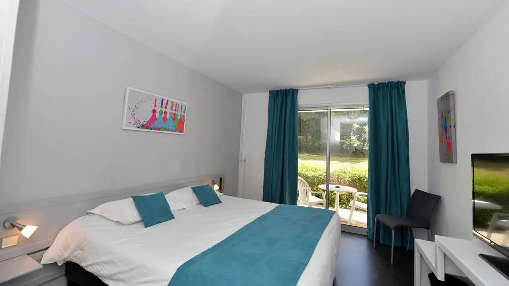 Hotel-Golf-Saint-Laurent-carnac-morbihan-bretagne-sud 10/chambre-standard-vue-jardin