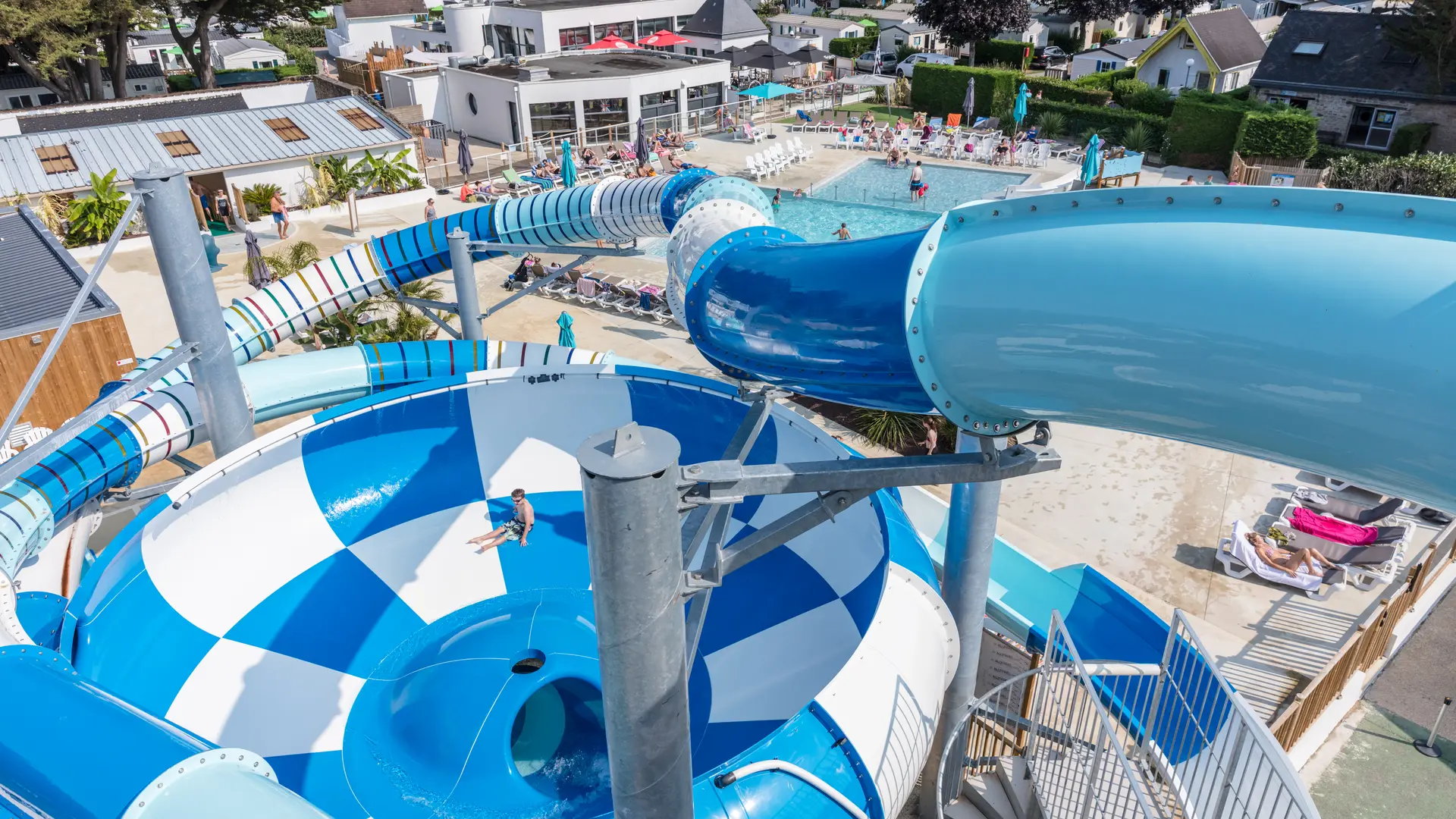 homair-toboggan-aquatique-camping-les-menhirs-carnac