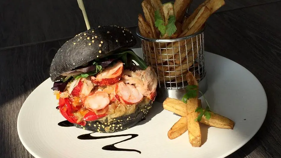 LE BURGER HOMARD DES MOUETTES