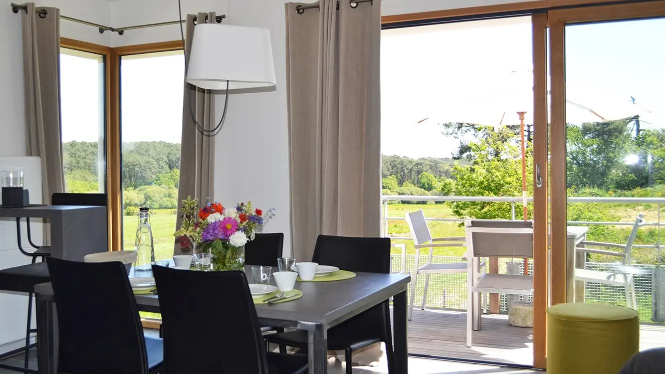 les-hauts-de-toulvern-appartement-sejour-1333px-1000px-min