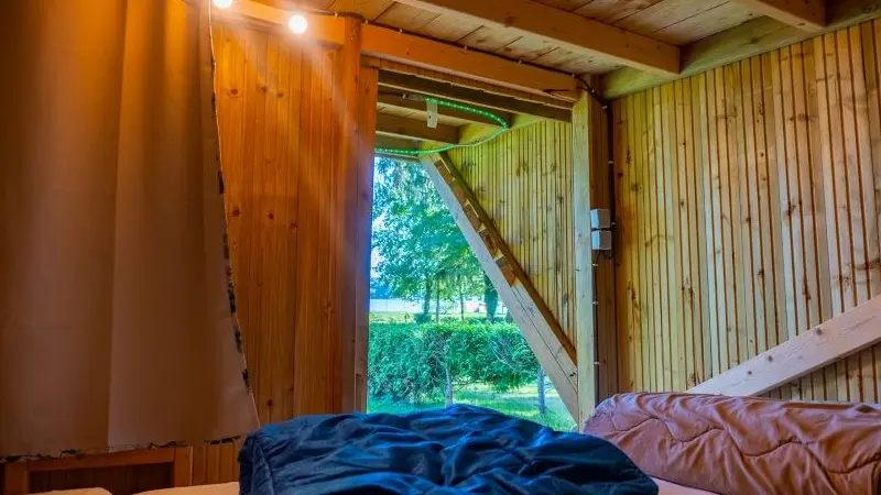 Insolite - Cabane - Camping - Lac - Duc - Taupont - Destination - Brocéliande