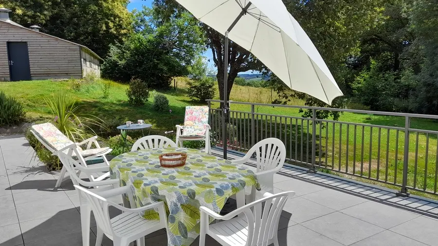 meuble-plumelec-kerivalen-terrasse