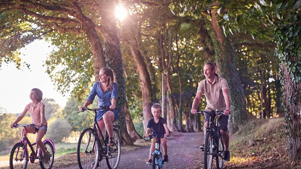 Location vélos base loisirs Moulin Neuf - Morbihan Bretagne sud