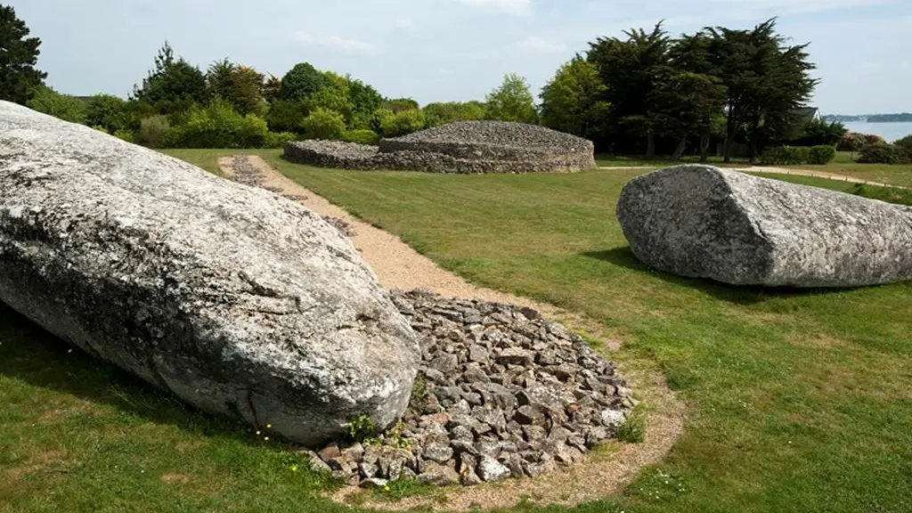 Site-des-megalithes-de-Locmariaquer-Morbihan-Bretagne-Sud