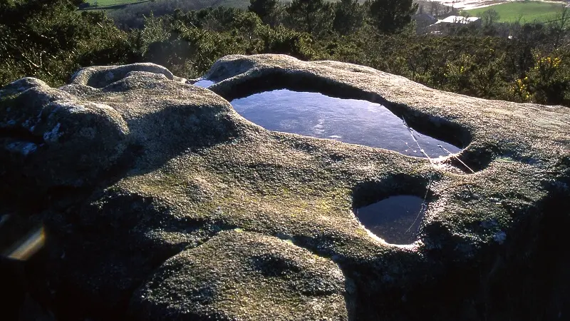 pierre du sacrifice_Guénin