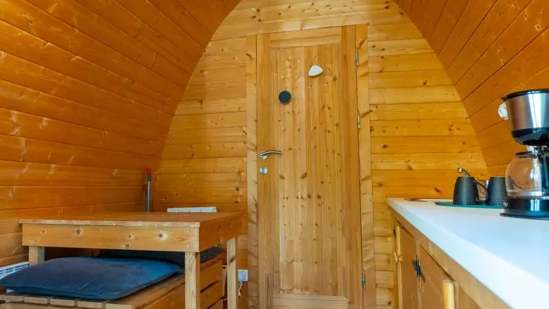 Insolite- Cabane - Hobbit - Camping - Lac - au - Duc - Taupont - Brocéliande