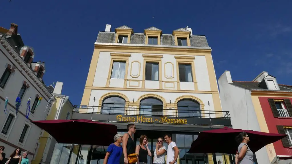 port-le-palais-hotel-de-bretagne-facade-exerieure (2)