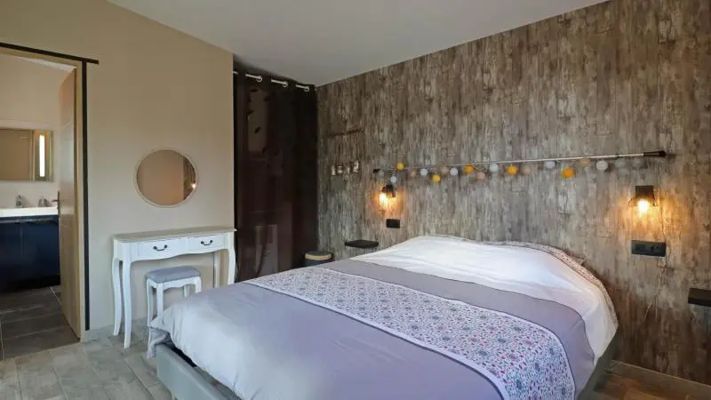 Les Cabanes des Loups